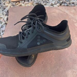 Vivobarefoot Primus Lite III Black minimalist Shoes size 9 /EUR42